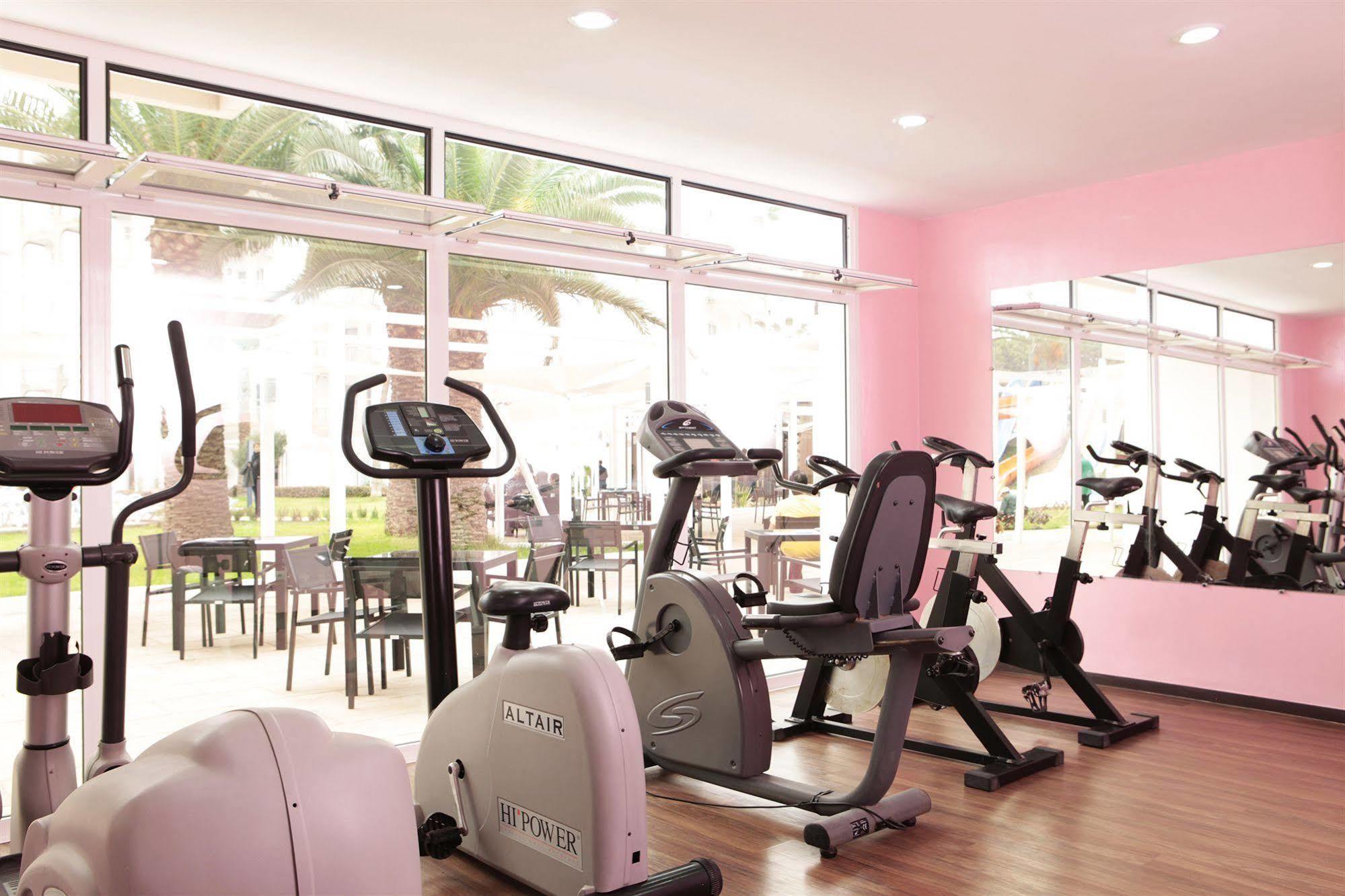 켄지 유로파 호텔 아가디르 외부 사진 A gym at a hotel